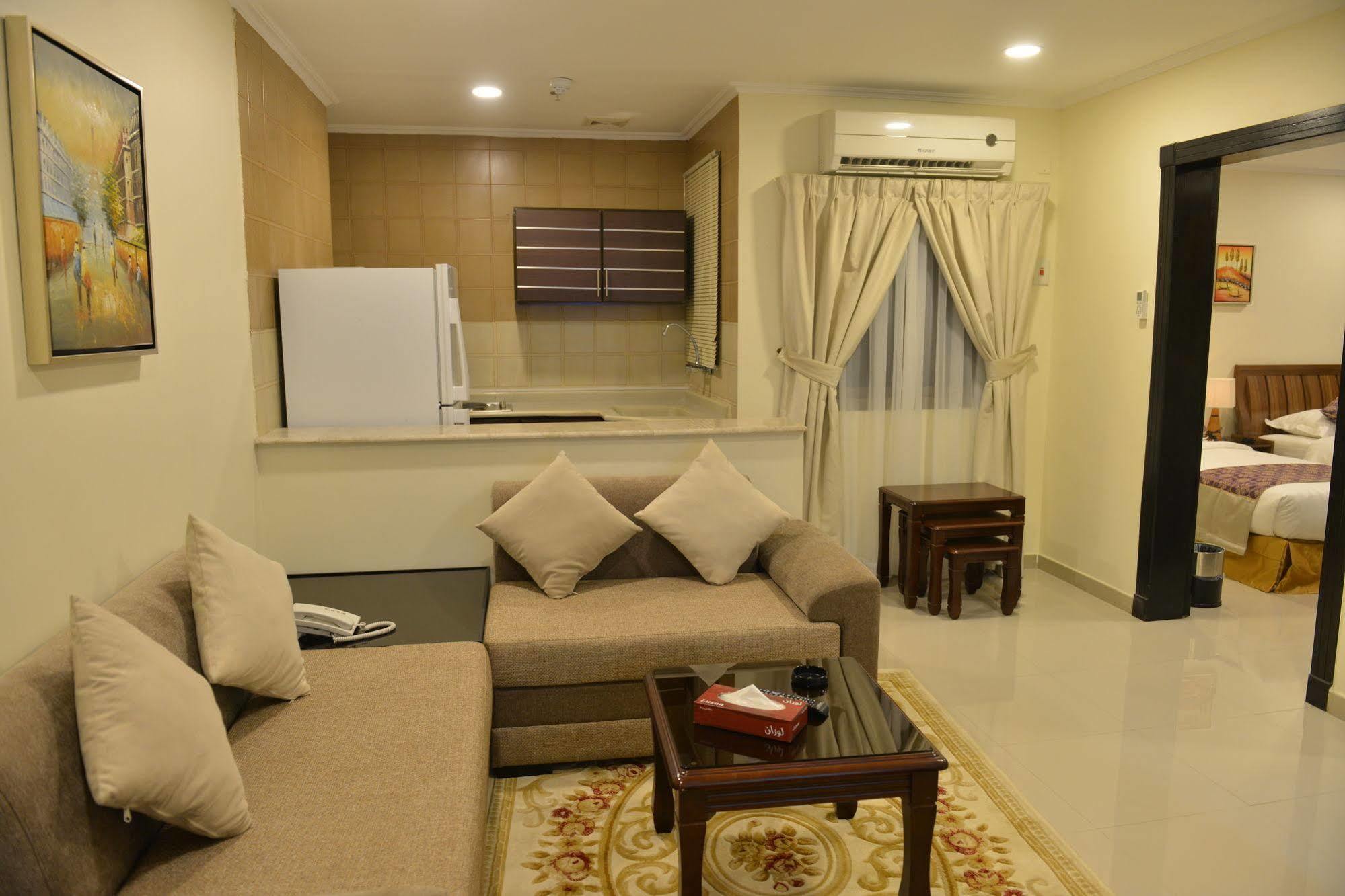 The First Tower Hotel Al Al Jubail エクステリア 写真