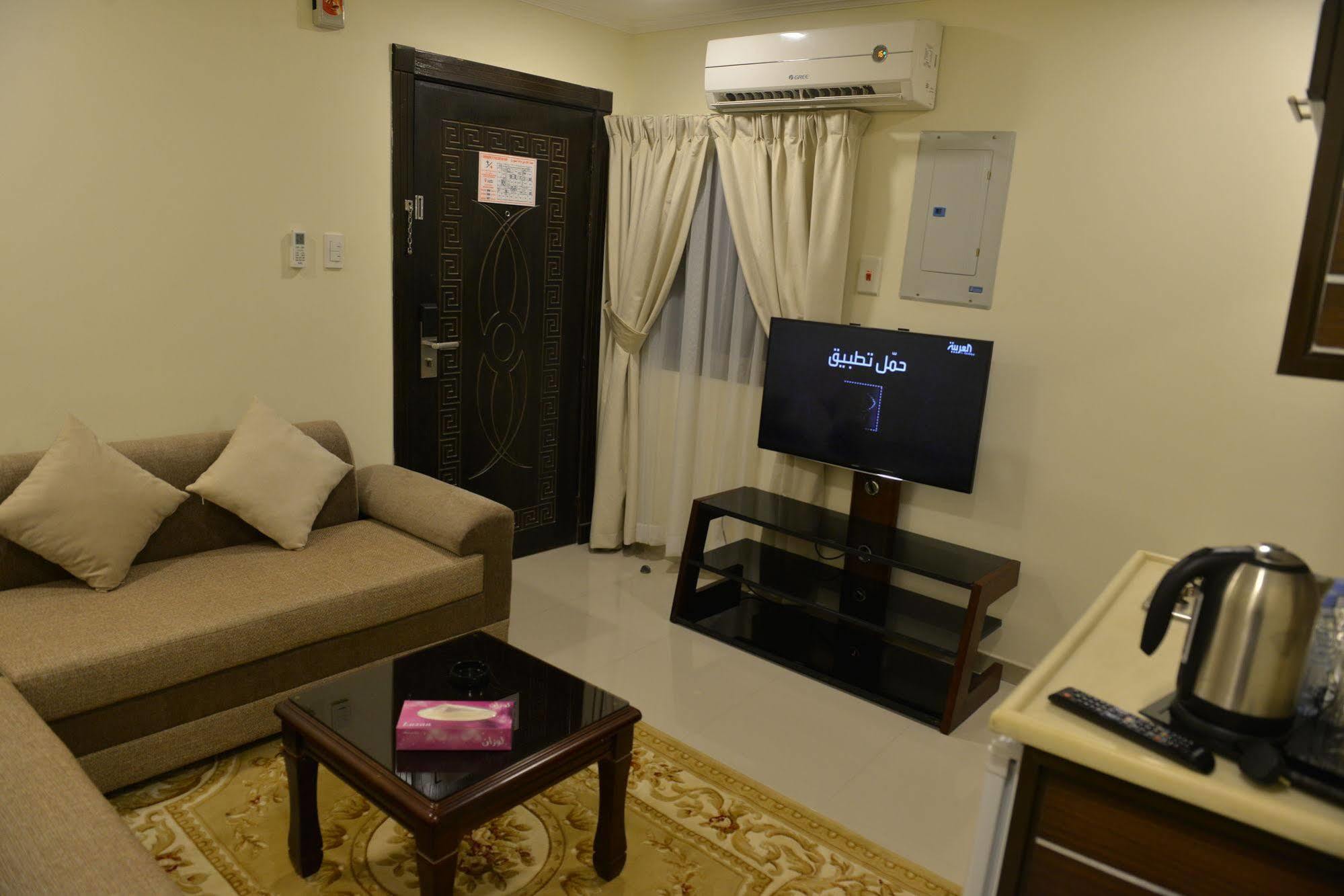 The First Tower Hotel Al Al Jubail エクステリア 写真